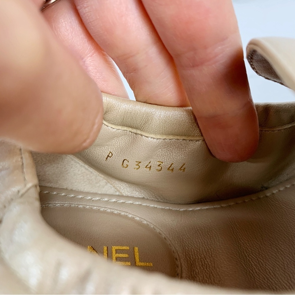 CHANEL Laminated Lambskin Pearled Beige Quilted Elastic CC Moccasin Loafers 37.5 - Picture 3 of 15